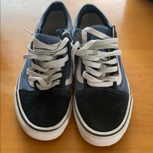 Boys shoes
